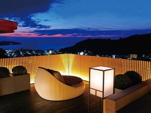 女ひとり旅　温泉　部屋食　海と夜景の見える高台の宿 ホテルあかね