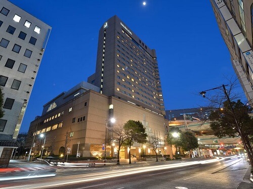 おひとりさまホテル　東京　ホカンス　インルームダイニング　部屋食　ロイヤルパークホテル
