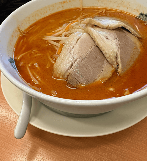 女　ひとり　ラーメン